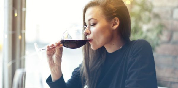 Le vin nous aide à perdre du poids